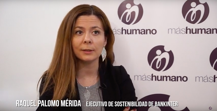 05/12/2018. Raquel Palomo entrega el premio Bankinter en los Premios #Mashumano